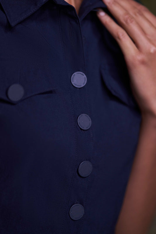 close up detail on womens organic cotton crop top in navy
