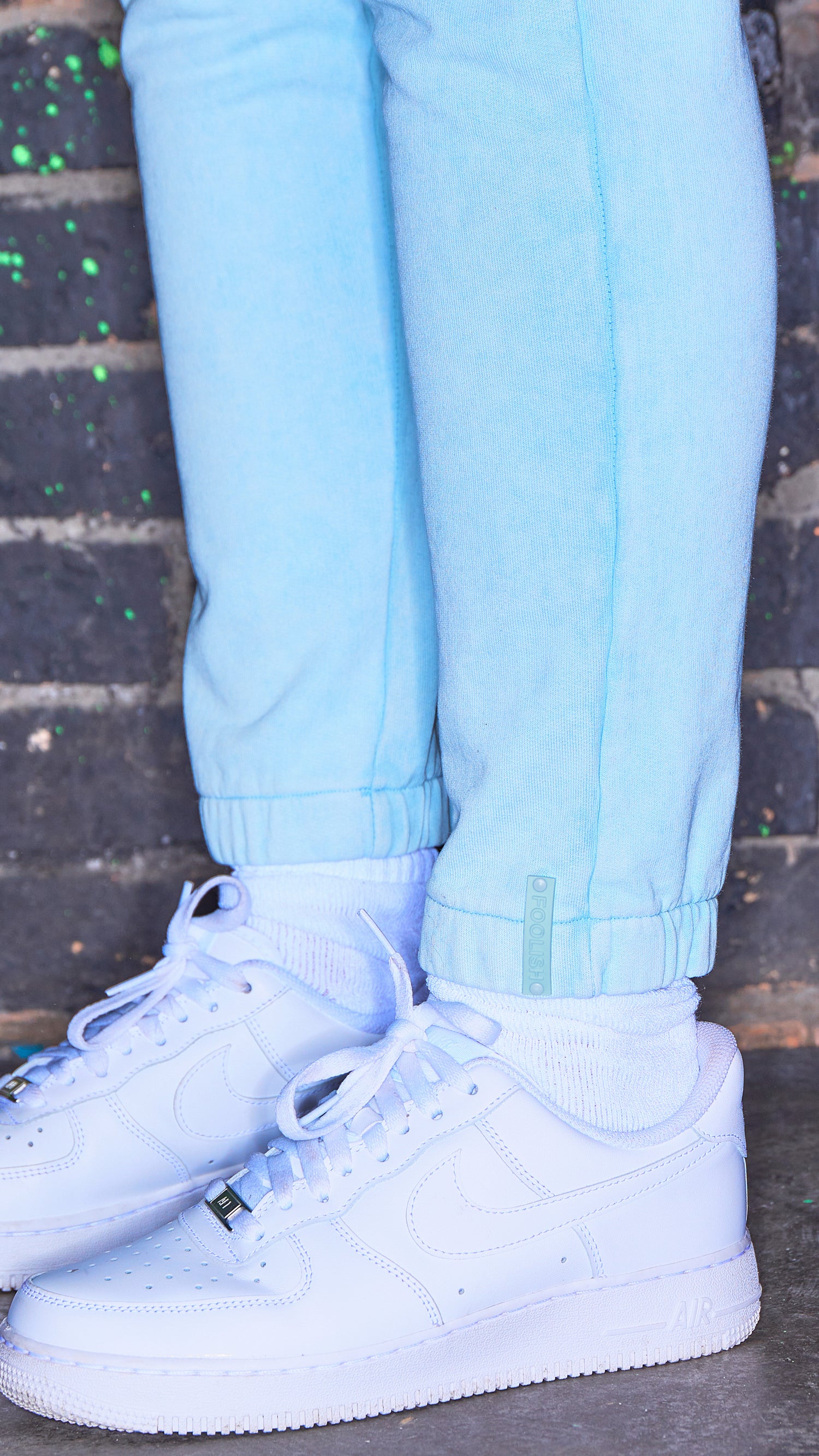 image of ankle detailing on womens joggers in chalk blue